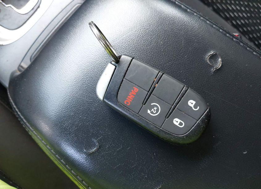 Photo 11 of 2015 Dodge Journey SXT (VIN 3C4PDCBG0FT668973)