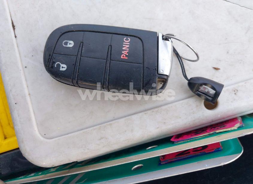 Photo 11 of 2017 Dodge Journey SXT (VIN 3C4PDCBG0HT526898)