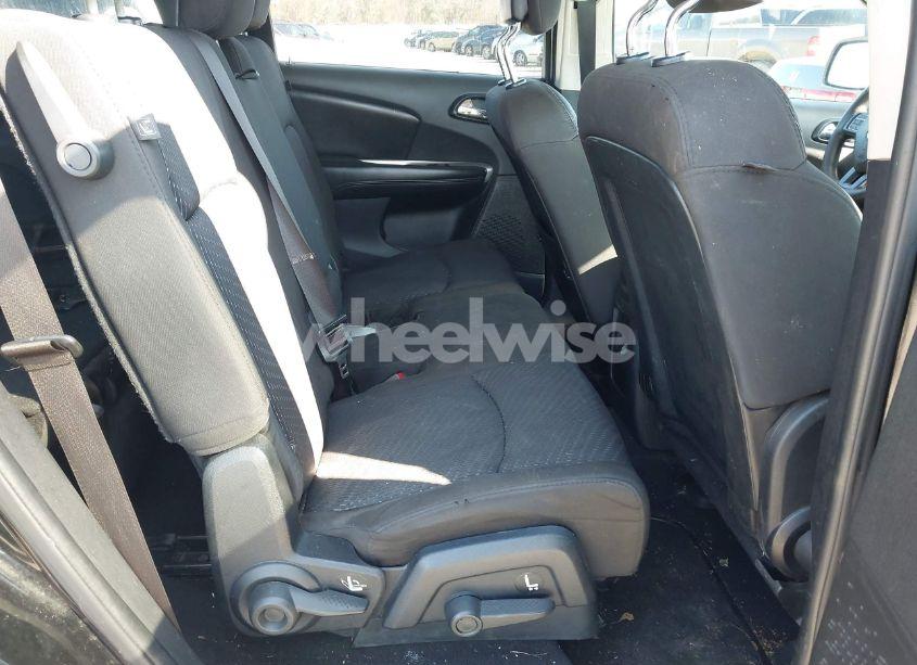 Photo 8 of 2017 Dodge Journey SXT (VIN 3C4PDCBG0HT534032)