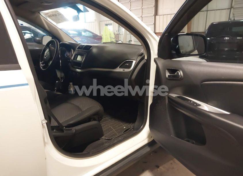 Photo 5 of 2012 Dodge Journey SXT (VIN 3C4PDCBG1CT220513)