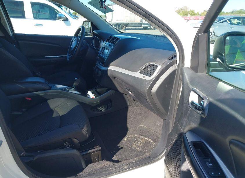 Photo 5 of 2012 Dodge Journey SXT (VIN 3C4PDCBG1CT254788)