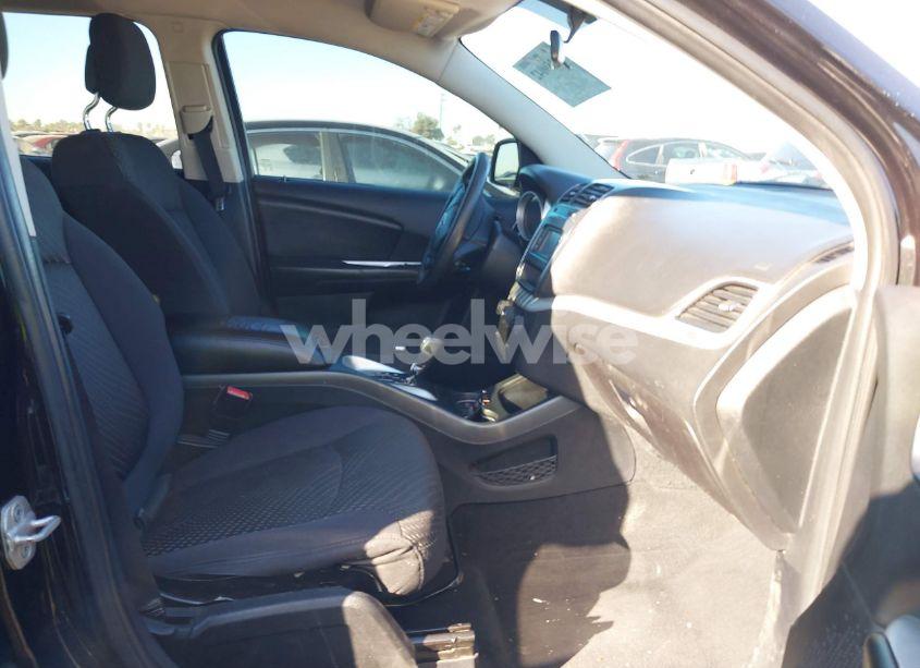 Photo 5 of 2012 Dodge Journey SXT (VIN 3C4PDCBG1CT371433)