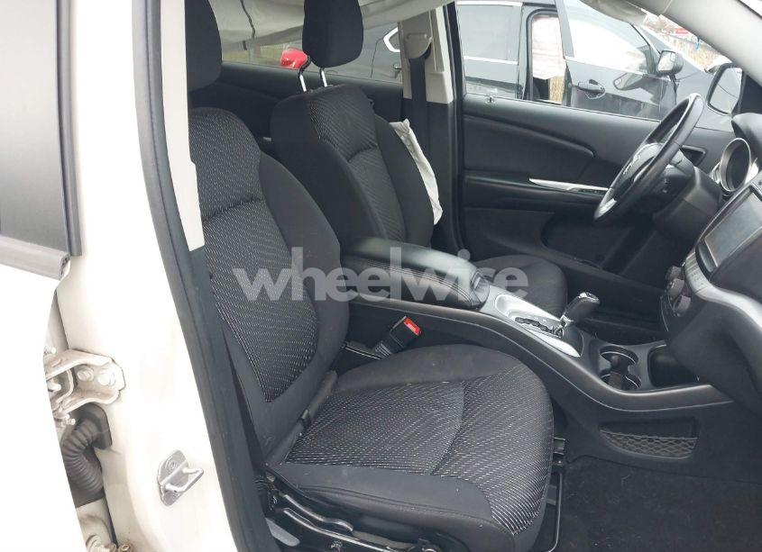 Photo 5 of 2013 Dodge Journey SXT (VIN 3C4PDCBG1DT685259)