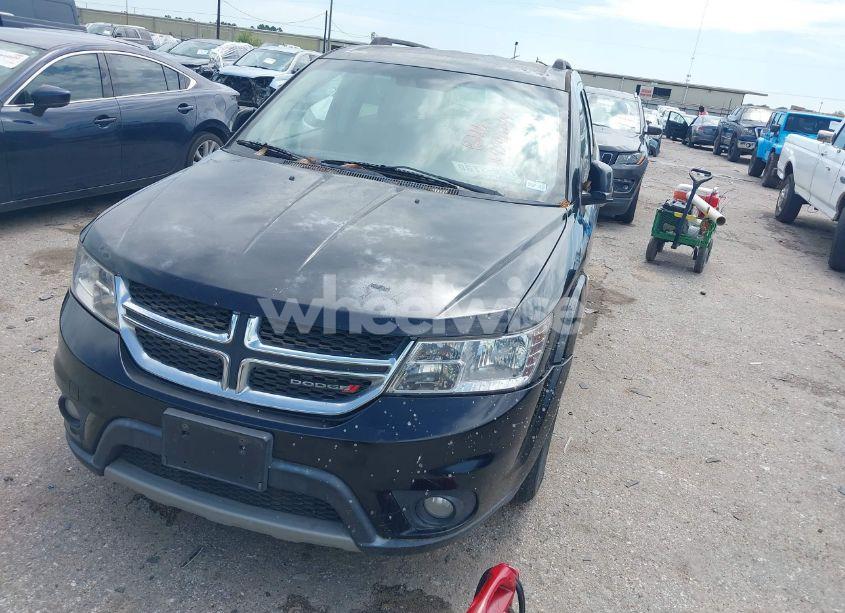 Photo 2 of 2014 Dodge Journey SXT (VIN 3C4PDCBG1ET115022)