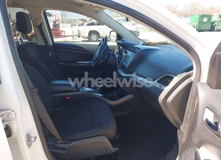 Photo 5 of 2016 Dodge Journey SXT (VIN 3C4PDCBG1GT135046)