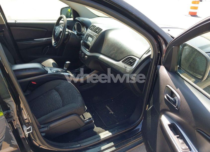 Photo 5 of 2017 Dodge Journey SXT (VIN 3C4PDCBG1HT523010)