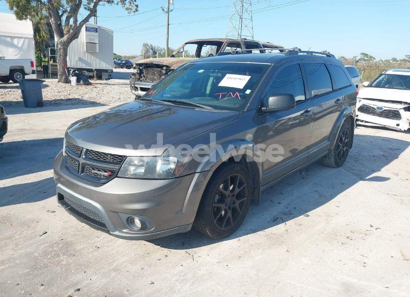 Photo 2 of 2013 Dodge Journey SXT (VIN 3C4PDCBG2DT680412)