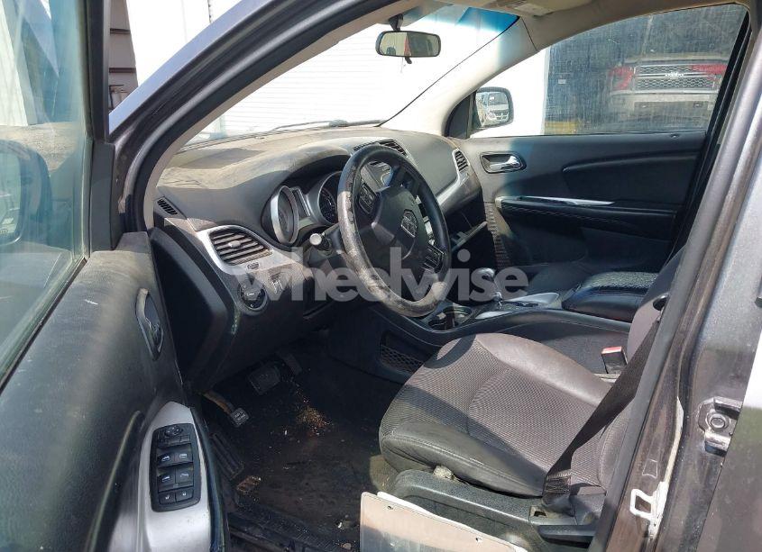 Photo 5 of 2014 Dodge Journey SXT (VIN 3C4PDCBG2ET142763)