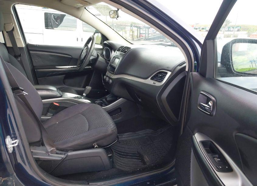 Photo 5 of 2014 Dodge Journey SXT (VIN 3C4PDCBG2ET177965)