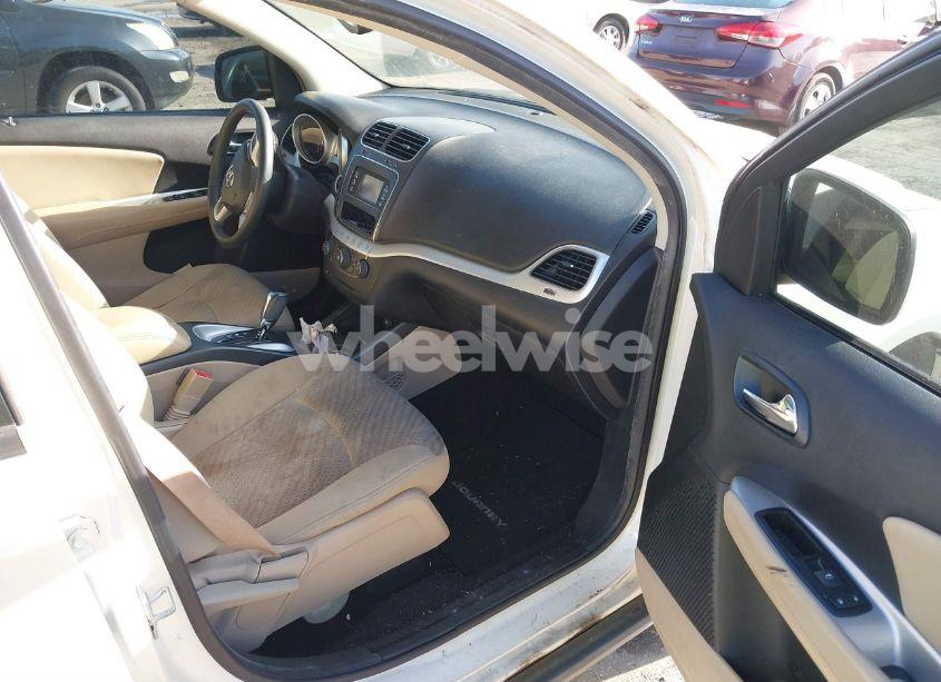 Photo 5 of 2014 Dodge Journey SXT (VIN 3C4PDCBG2ET201648)