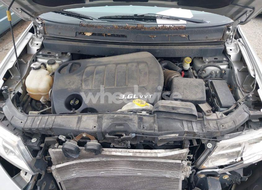 Photo 10 of 2014 Dodge Journey SXT (VIN 3C4PDCBG2ET213945)