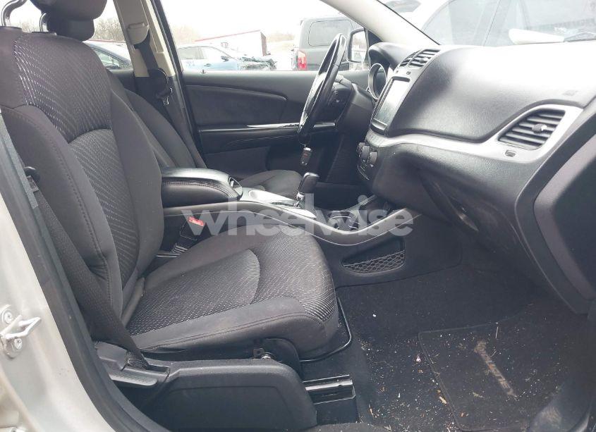 Photo 5 of 2014 Dodge Journey SXT (VIN 3C4PDCBG2ET213945)