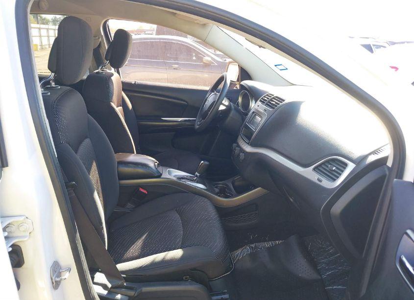 Photo 5 of 2015 Dodge Journey SXT (VIN 3C4PDCBG2FT658400)