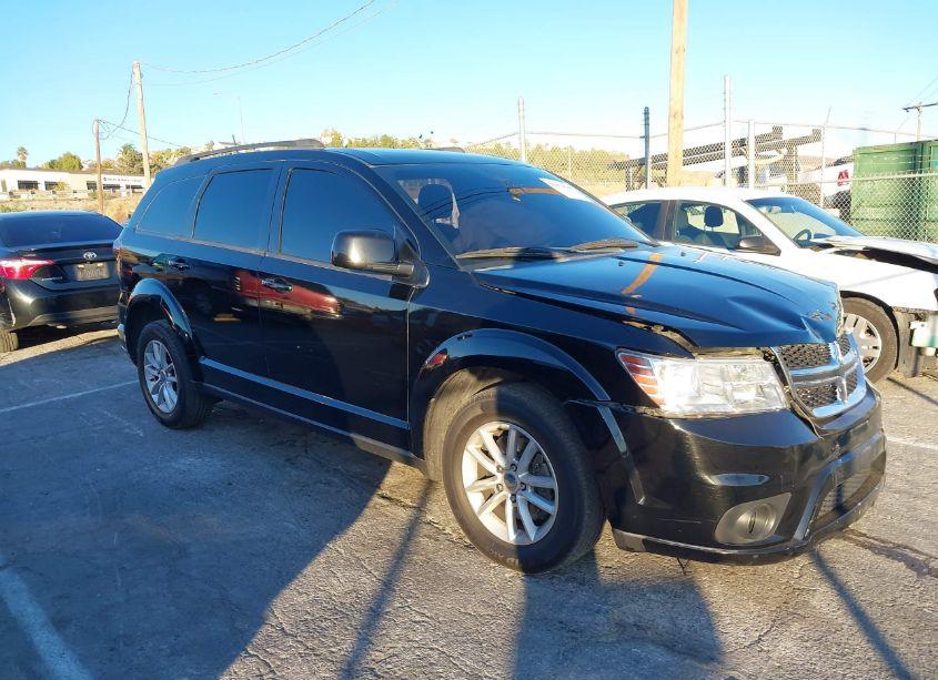 2015 Dodge Journey SXT (VIN 3C4PDCBG2FT743835) main photo