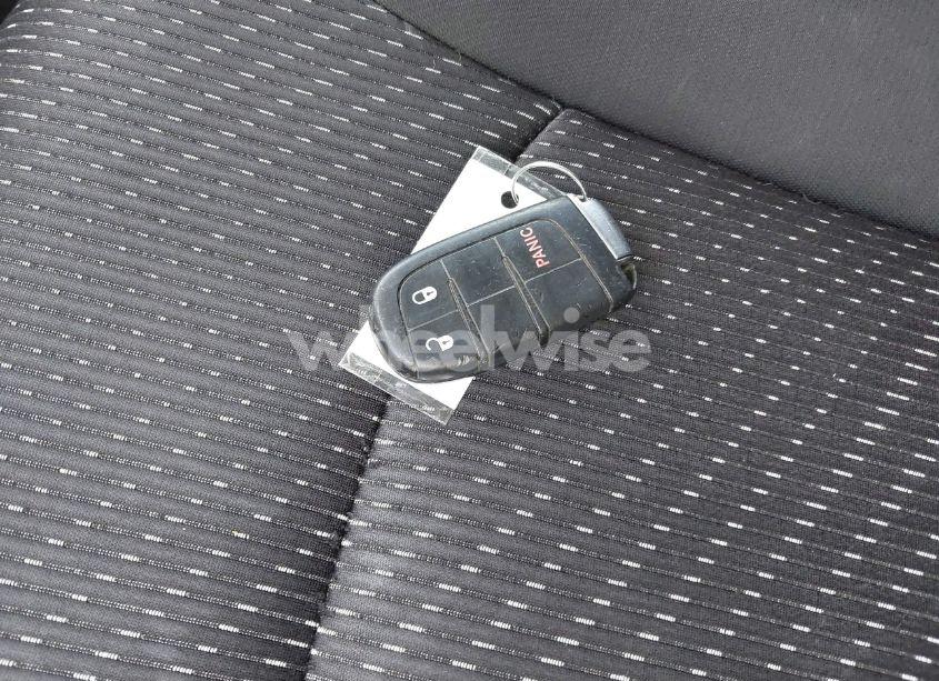 Photo 11 of 2016 Dodge Journey SXT (VIN 3C4PDCBG2GT232000)