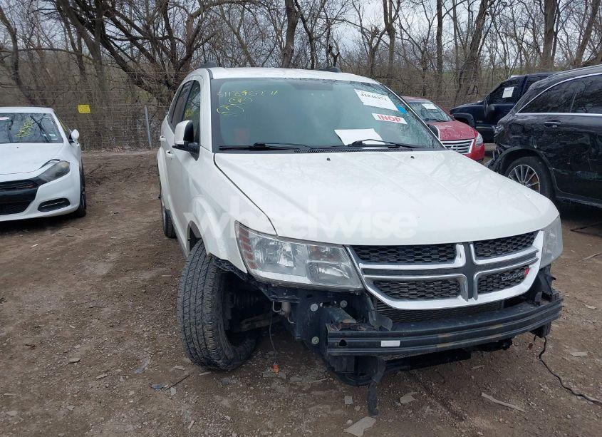 2017 Dodge Journey SXT (VIN 3C4PDCBG2HT580509) main photo
