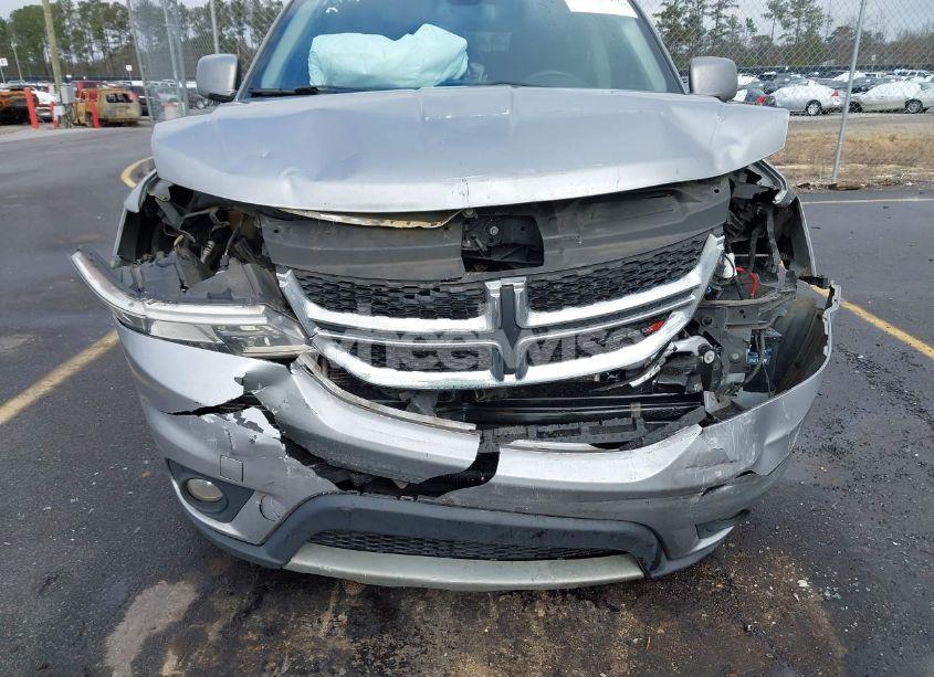 Photo 6 of 2018 Dodge Journey SXT (VIN 3C4PDCBG2JT526133)