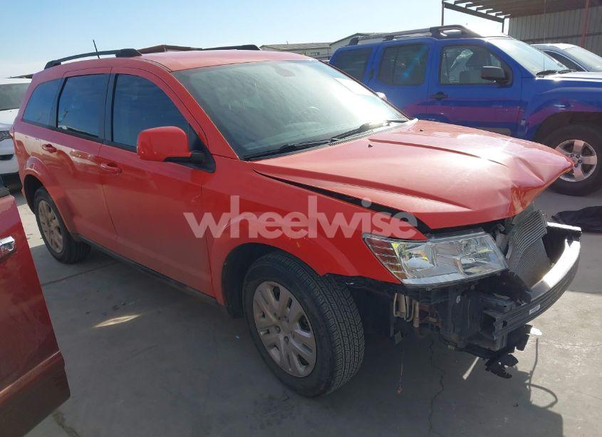 2018 Dodge Journey SXT (VIN 3C4PDCBG2JT528447) main photo