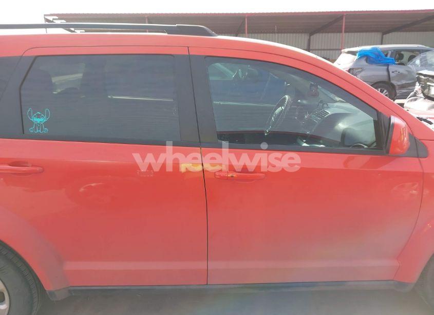 Photo 14 of 2018 Dodge Journey SXT (VIN 3C4PDCBG2JT528447)