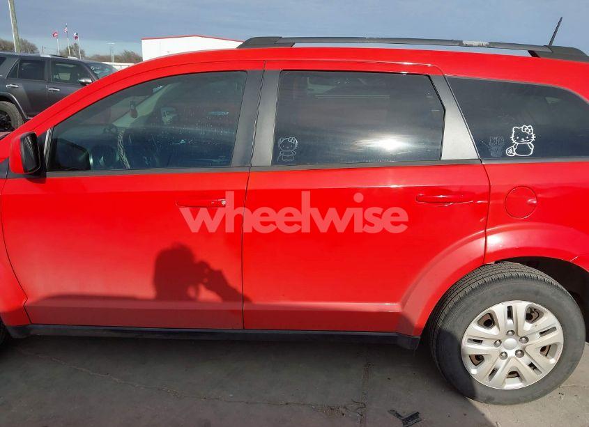 Photo 15 of 2018 Dodge Journey SXT (VIN 3C4PDCBG2JT528447)