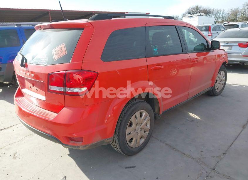 Photo 4 of 2018 Dodge Journey SXT (VIN 3C4PDCBG2JT528447)