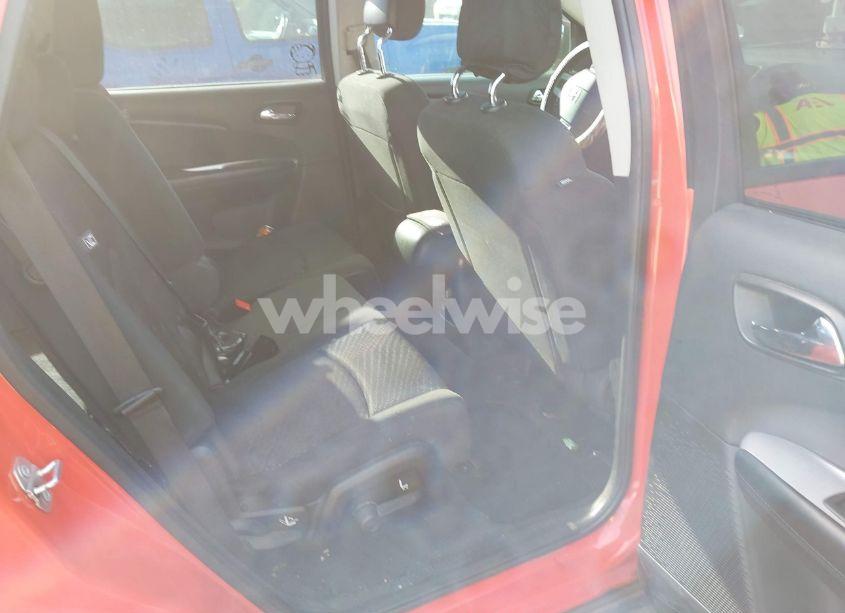 Photo 8 of 2018 Dodge Journey SXT (VIN 3C4PDCBG2JT528447)