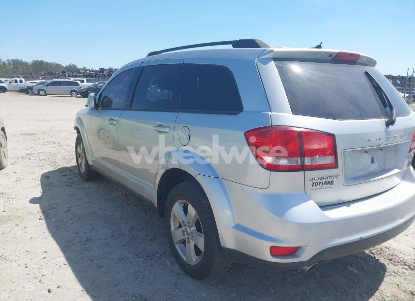 Photo 3 of 2012 Dodge Journey SXT (VIN 3C4PDCBG3CT169810)