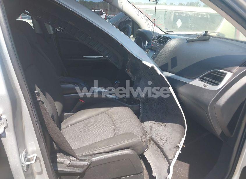 Photo 5 of 2012 Dodge Journey SXT (VIN 3C4PDCBG3CT169810)