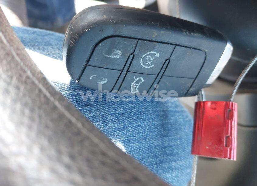 Photo 11 of 2012 Dodge Journey SXT (VIN 3C4PDCBG3CT231299)