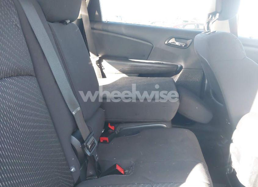 Photo 8 of 2012 Dodge Journey SXT (VIN 3C4PDCBG3CT292961)