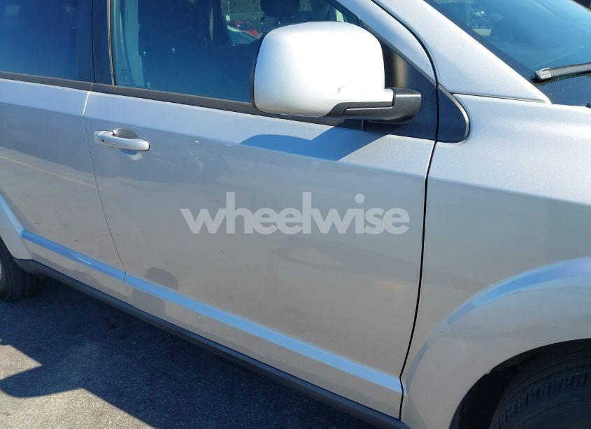 Photo 13 of 2014 Dodge Journey SXT (VIN 3C4PDCBG3ET127107)