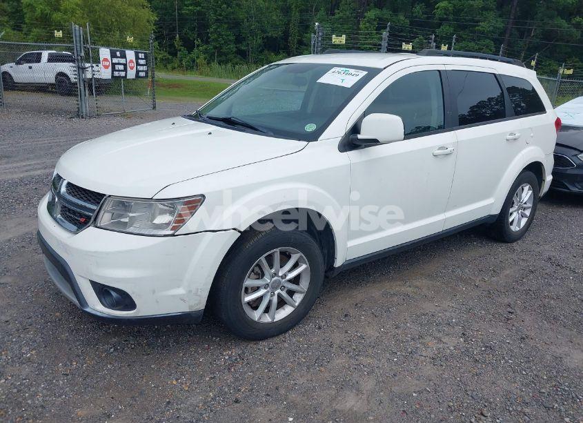 Photo 2 of 2015 Dodge Journey SXT (VIN 3C4PDCBG3FT561089)
