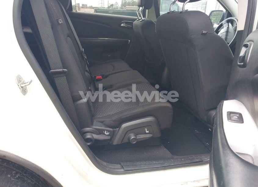 Photo 8 of 2015 Dodge Journey SXT (VIN 3C4PDCBG3FT561089)