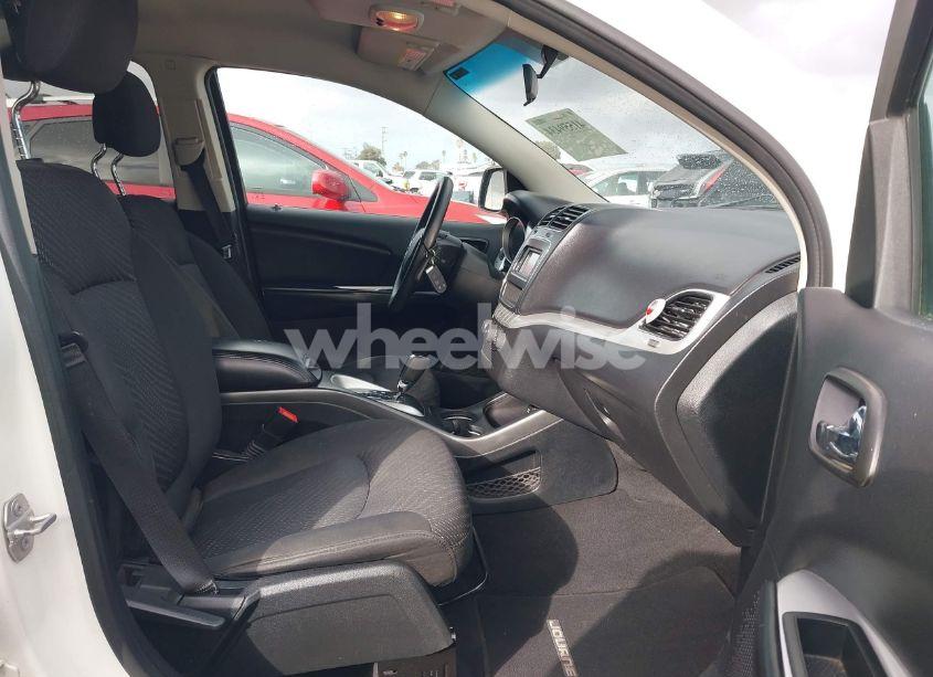 Photo 5 of 2015 Dodge Journey SXT (VIN 3C4PDCBG3FT743116)