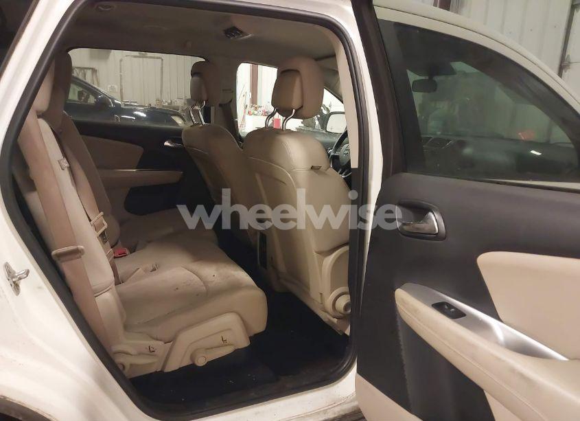 Photo 8 of 2015 Dodge Journey SXT (VIN 3C4PDCBG3FT743357)