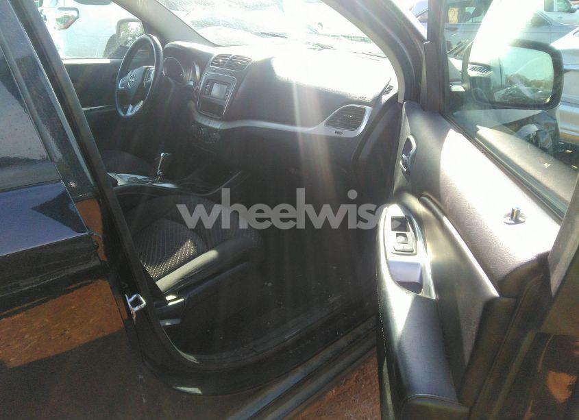 Photo 5 of 2016 Dodge Journey SXT (VIN 3C4PDCBG3GT154214)