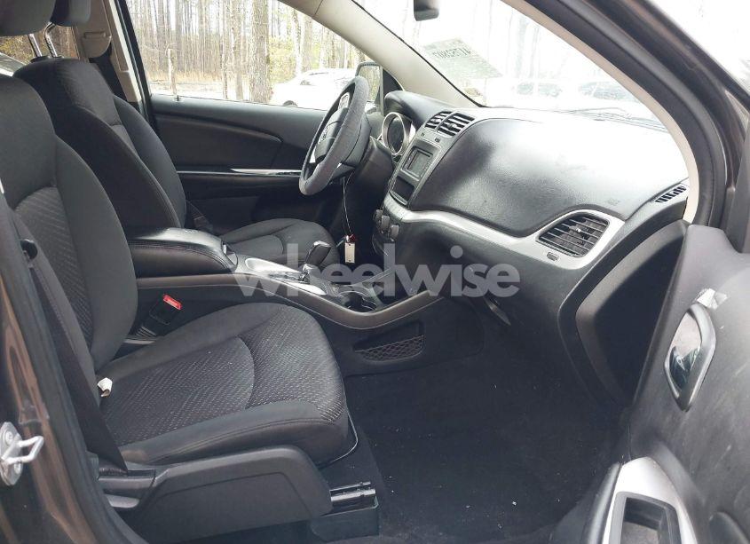 Photo 5 of 2016 Dodge Journey SXT (VIN 3C4PDCBG3GT203248)