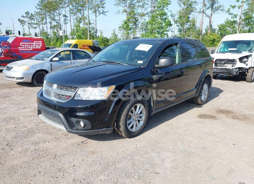 Photo 2 of 2017 Dodge Journey SXT (VIN 3C4PDCBG3HT588795)