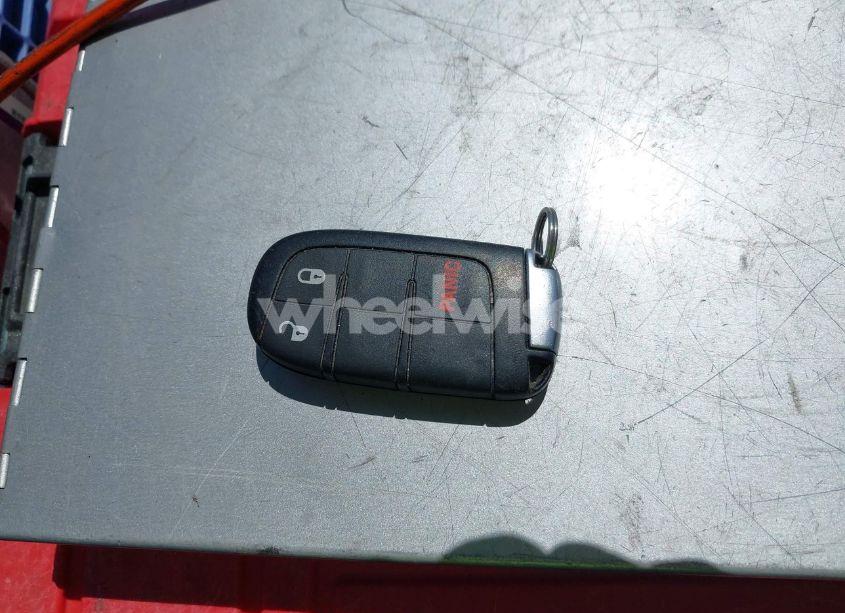 Photo 11 of 2017 Dodge Journey SXT (VIN 3C4PDCBG3HT618930)