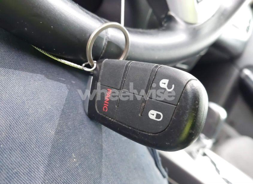 Photo 11 of 2017 Dodge Journey SXT (VIN 3C4PDCBG3HT698276)