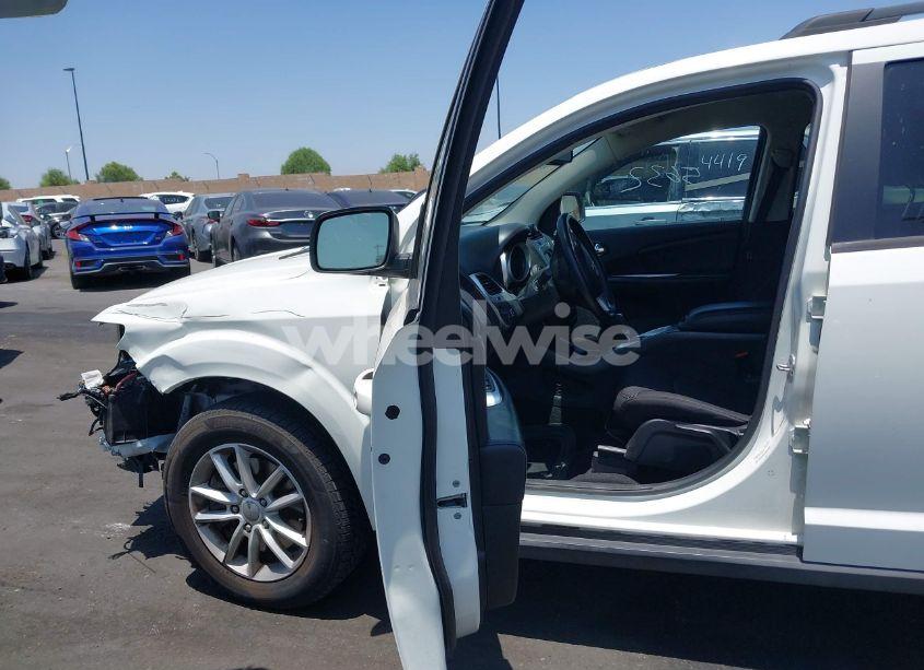 Photo 5 of 2013 Dodge Journey SXT (VIN 3C4PDCBG4DT696966)