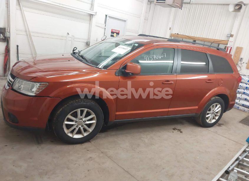 Photo 14 of 2014 Dodge Journey SXT (VIN 3C4PDCBG4ET116701)