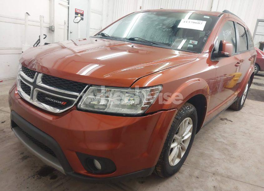 Photo 2 of 2014 Dodge Journey SXT (VIN 3C4PDCBG4ET116701)