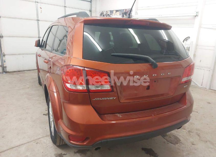 Photo 3 of 2014 Dodge Journey SXT (VIN 3C4PDCBG4ET116701)