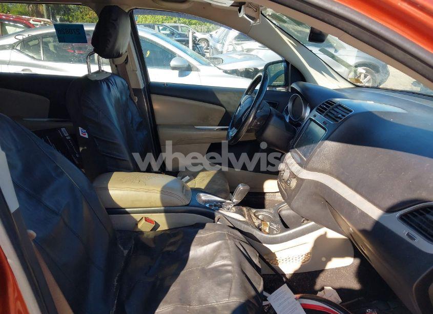 Photo 5 of 2014 Dodge Journey SXT (VIN 3C4PDCBG4ET209377)