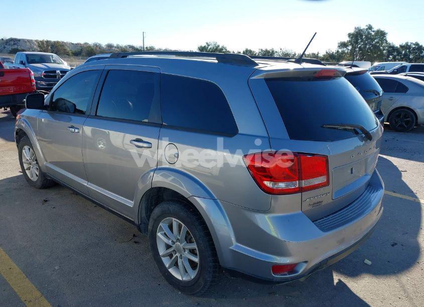Photo 3 of 2016 Dodge Journey SXT (VIN 3C4PDCBG4GT102350)