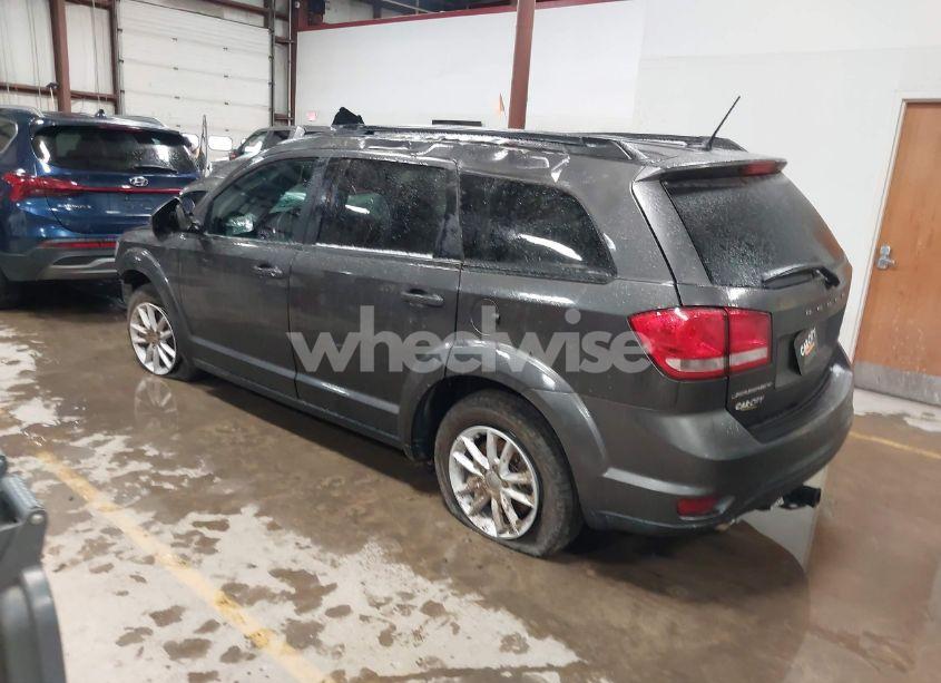 Photo 3 of 2016 Dodge Journey SXT (VIN 3C4PDCBG4GT153024)