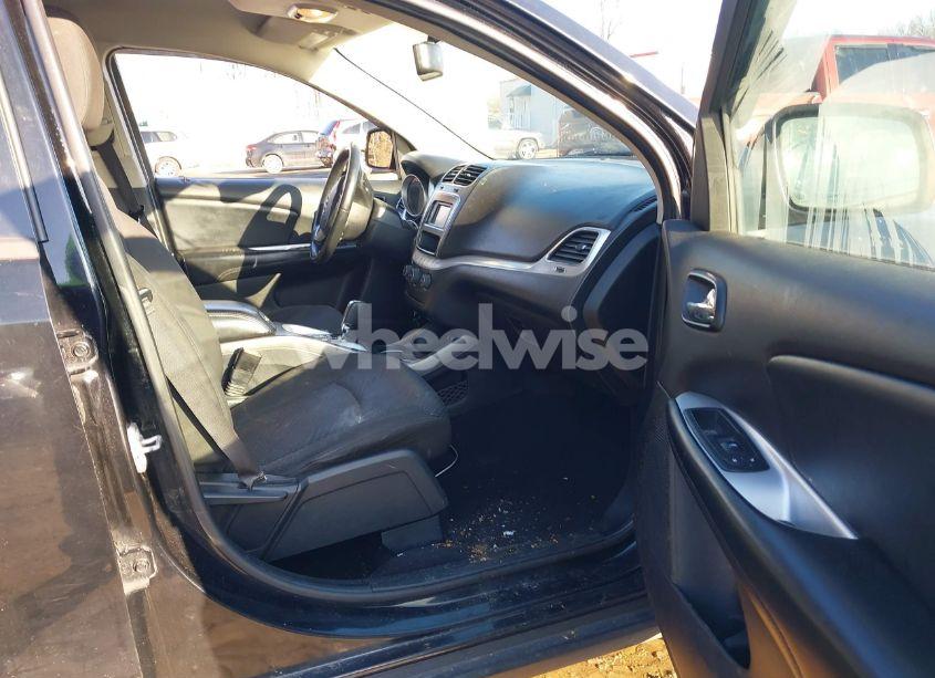 Photo 5 of 2016 Dodge Journey SXT (VIN 3C4PDCBG4GT159017)