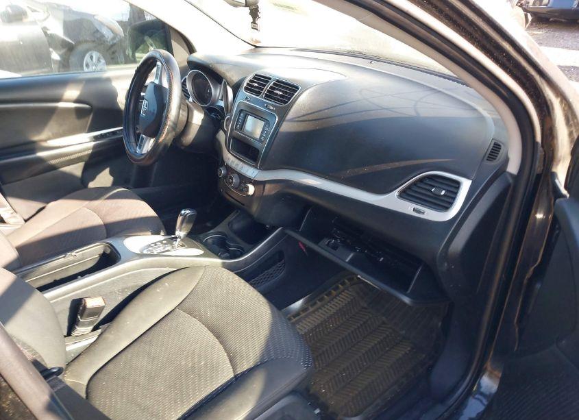 Photo 5 of 2017 Dodge Journey SXT (VIN 3C4PDCBG4HT516410)