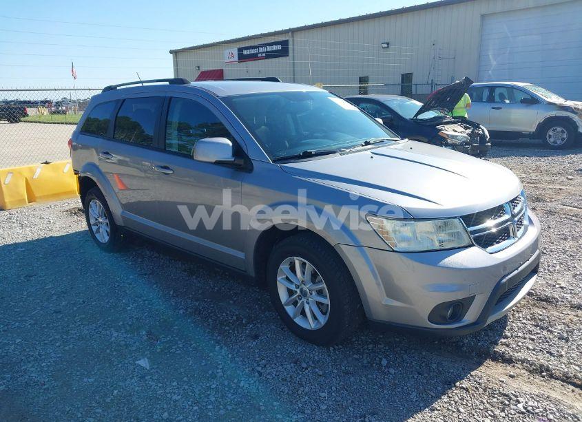 2017 Dodge Journey SXT (VIN 3C4PDCBG4HT563310) main photo